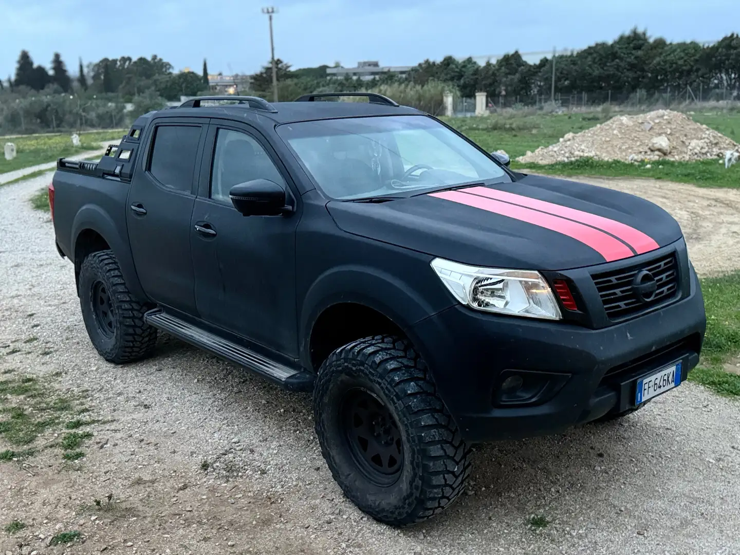Nissan Navara Navara III 2016 2.3 dci d.cab N-Conn4wd 190cv auto Fekete - 1
