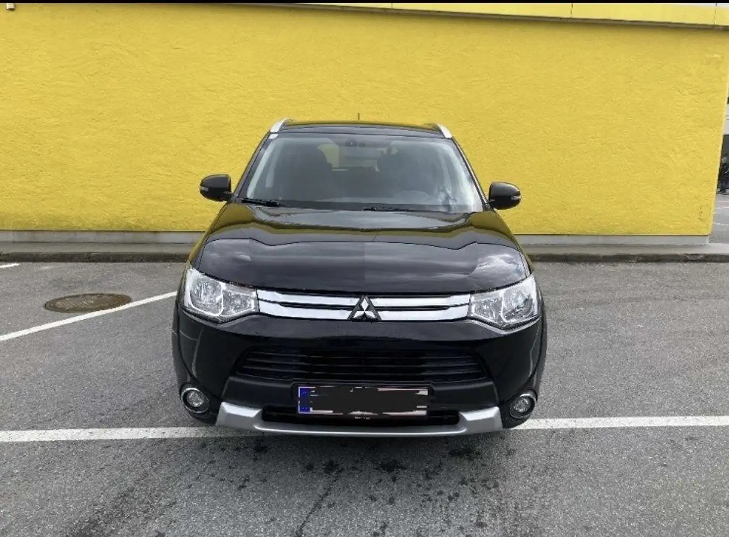 Mitsubishi Outlander 2,2 DI-D AS&G Intense - 2