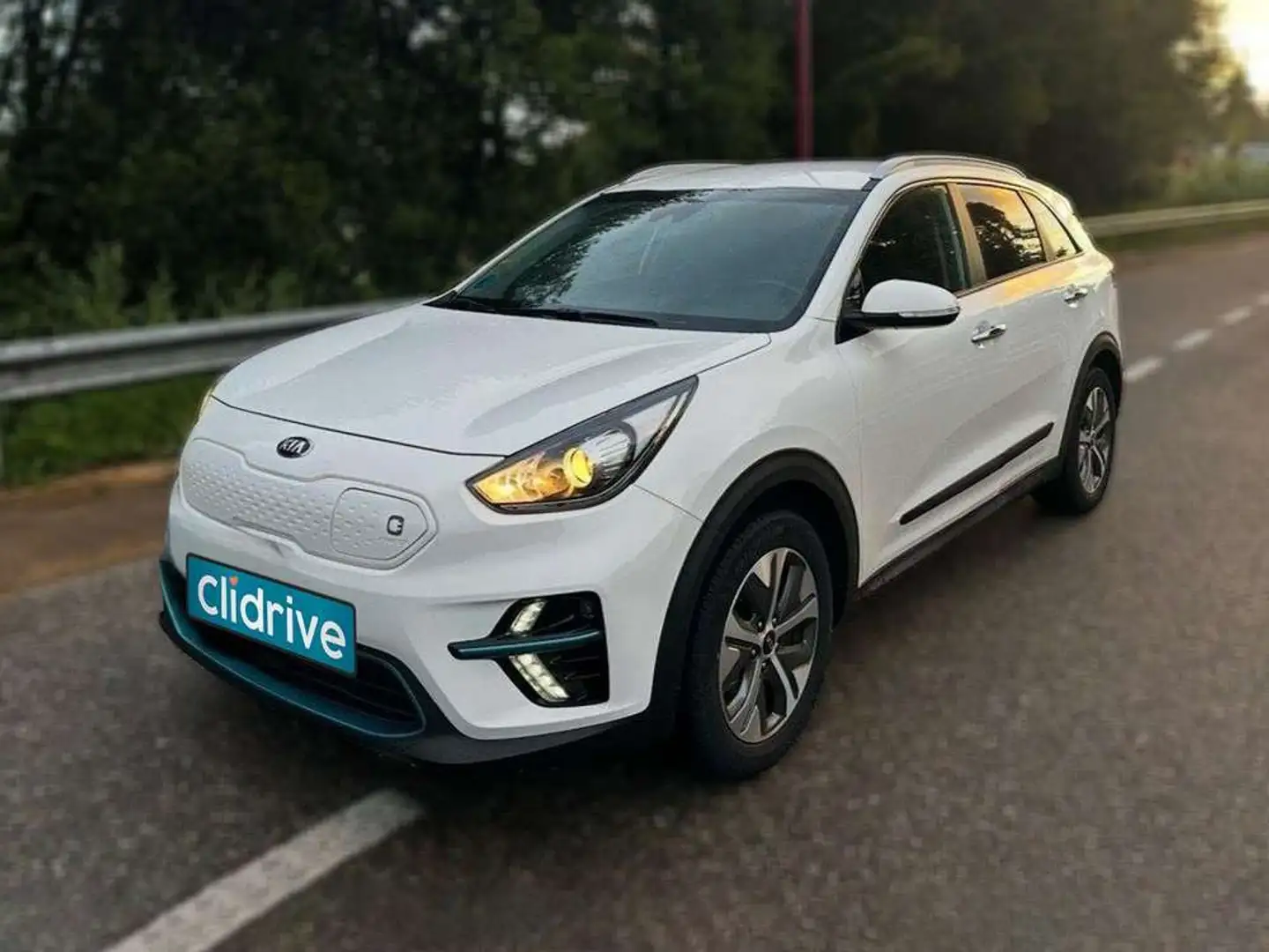 Kia e-Niro Drive Long Range Blanco - 2