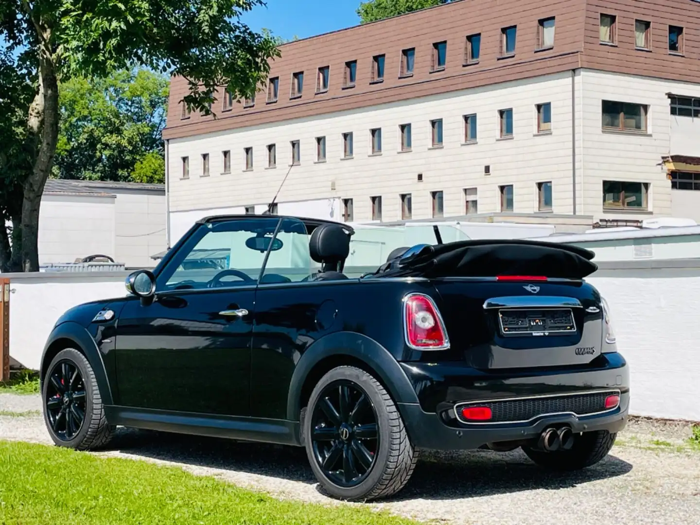 MINI John Cooper Works Cabrio Siyah - 2