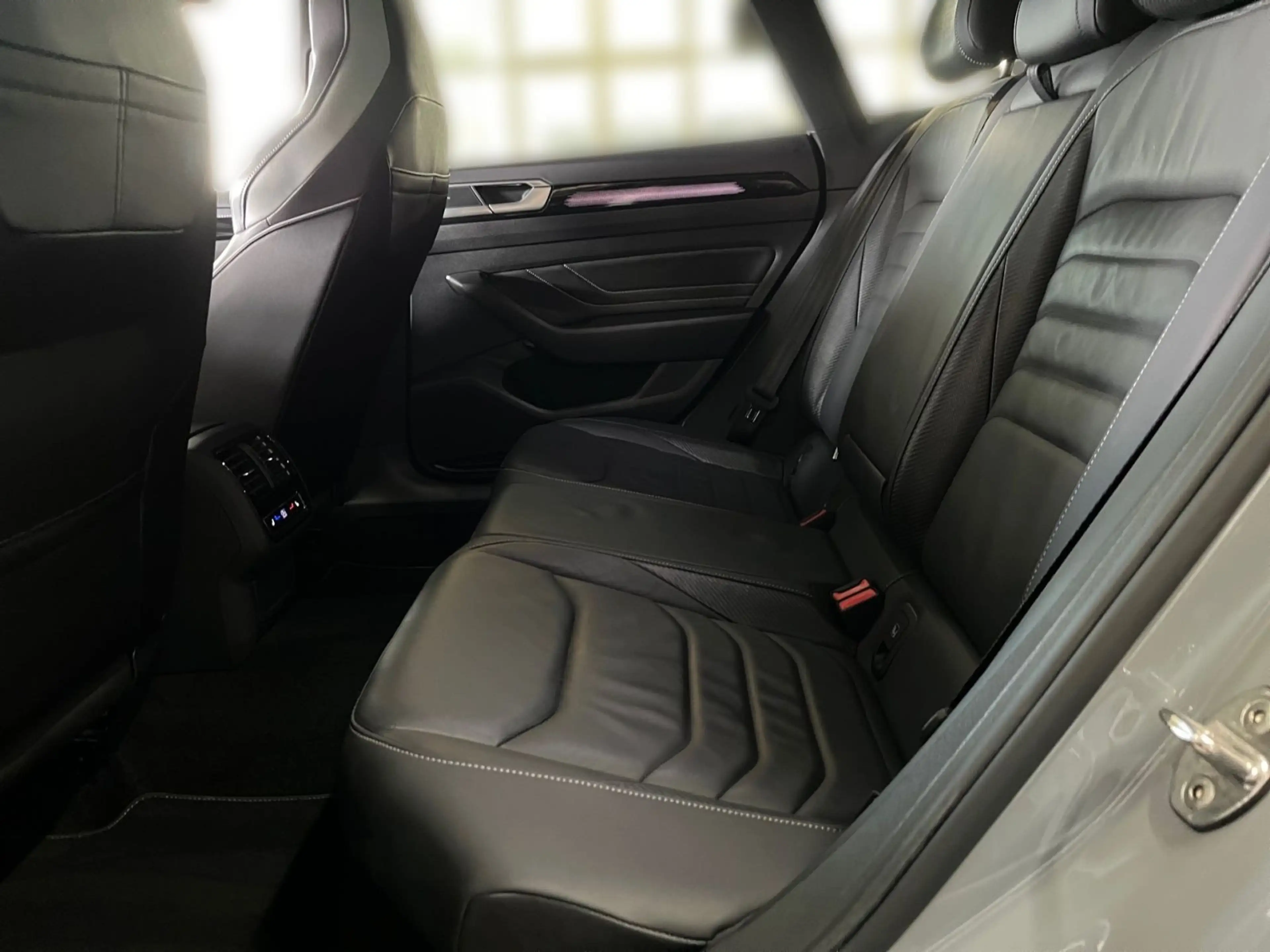 Volkswagen Arteon Arteon Shootingbrake R-Line 4M TDI DSG AHK Busi+ — photo 12