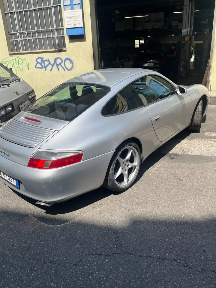 Porsche 911 Coupe 3.6 GT3, foto 2