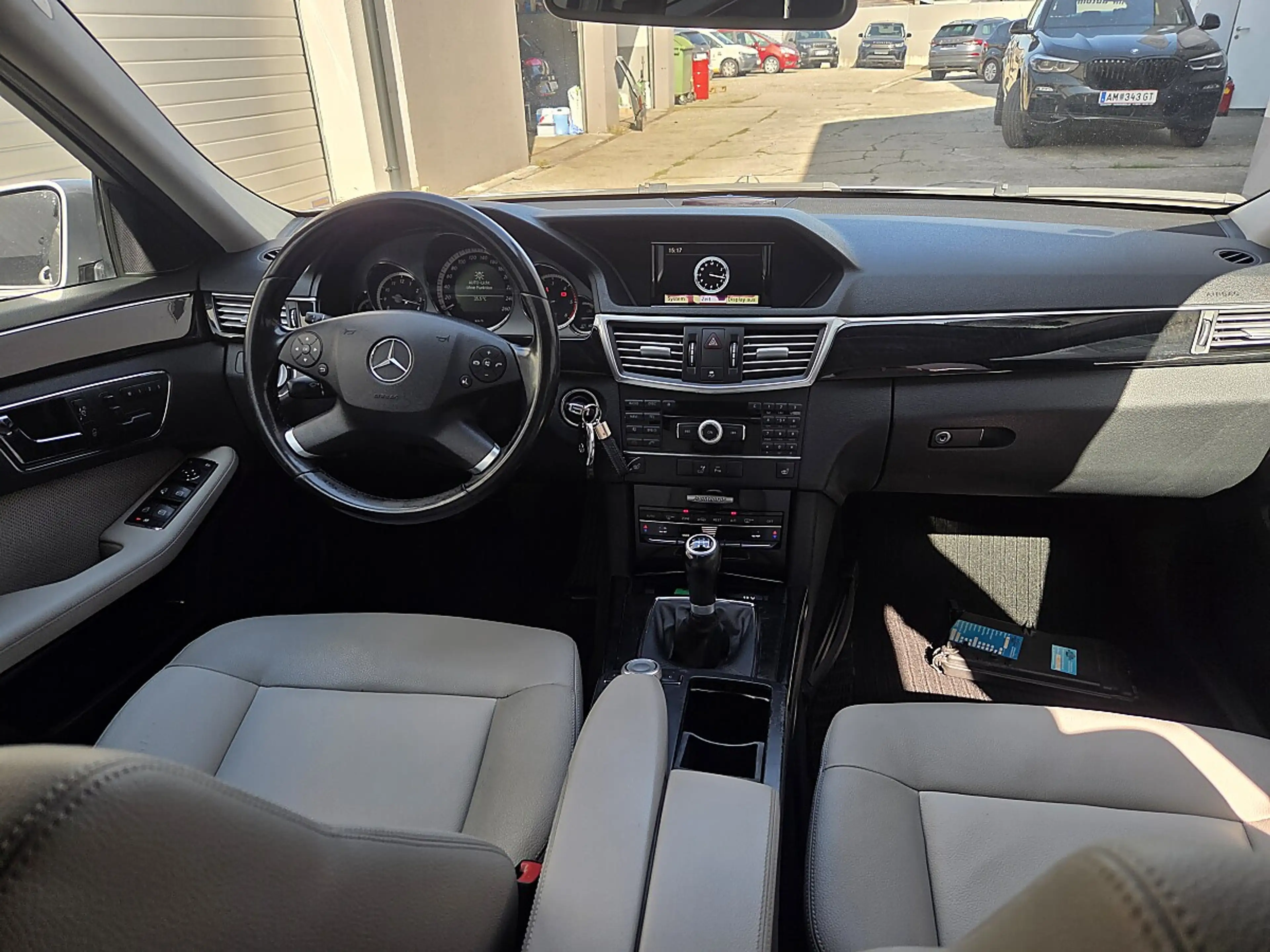 Mercedes-Benz E 250 Avantgarde BlueEfficiency CDI — photo 9