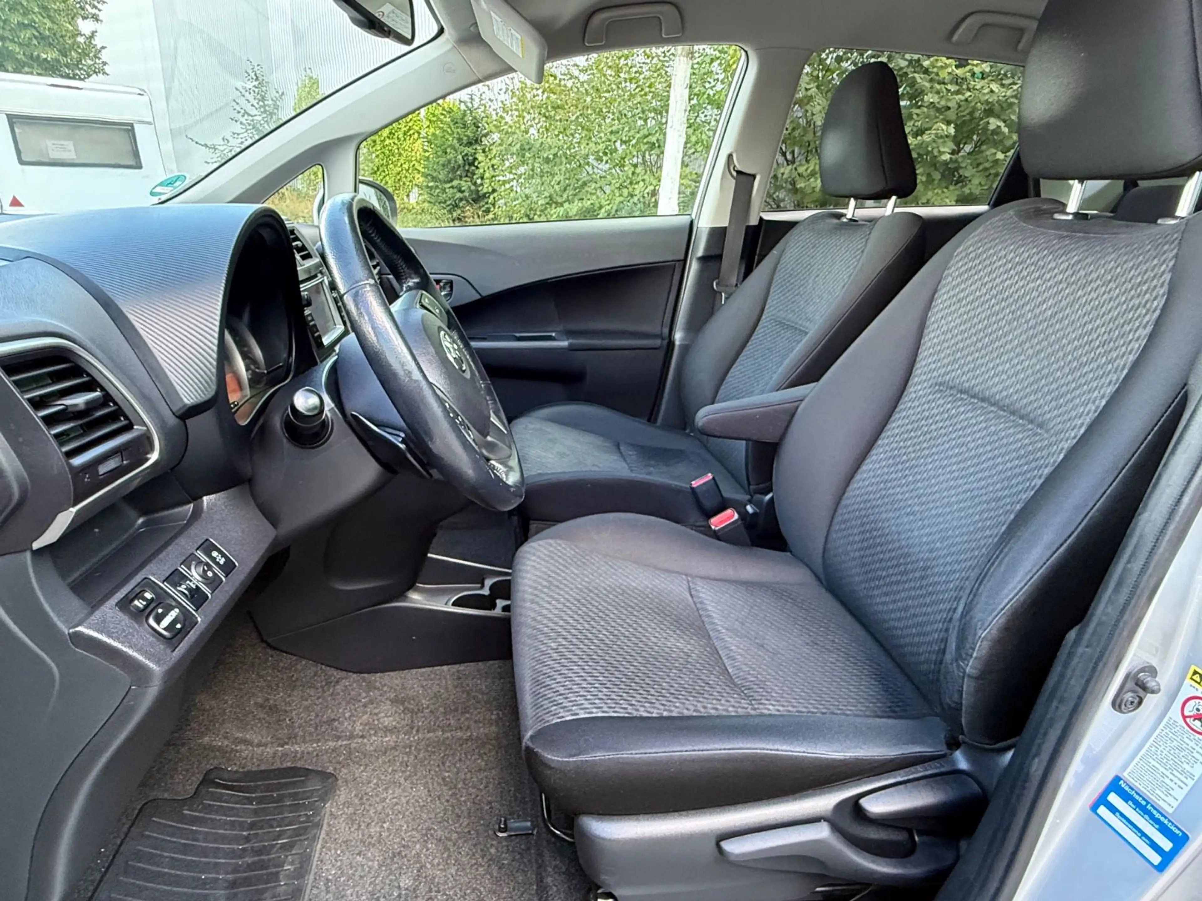 Toyota Verso-S Club*TÜVNEU* — photo 9