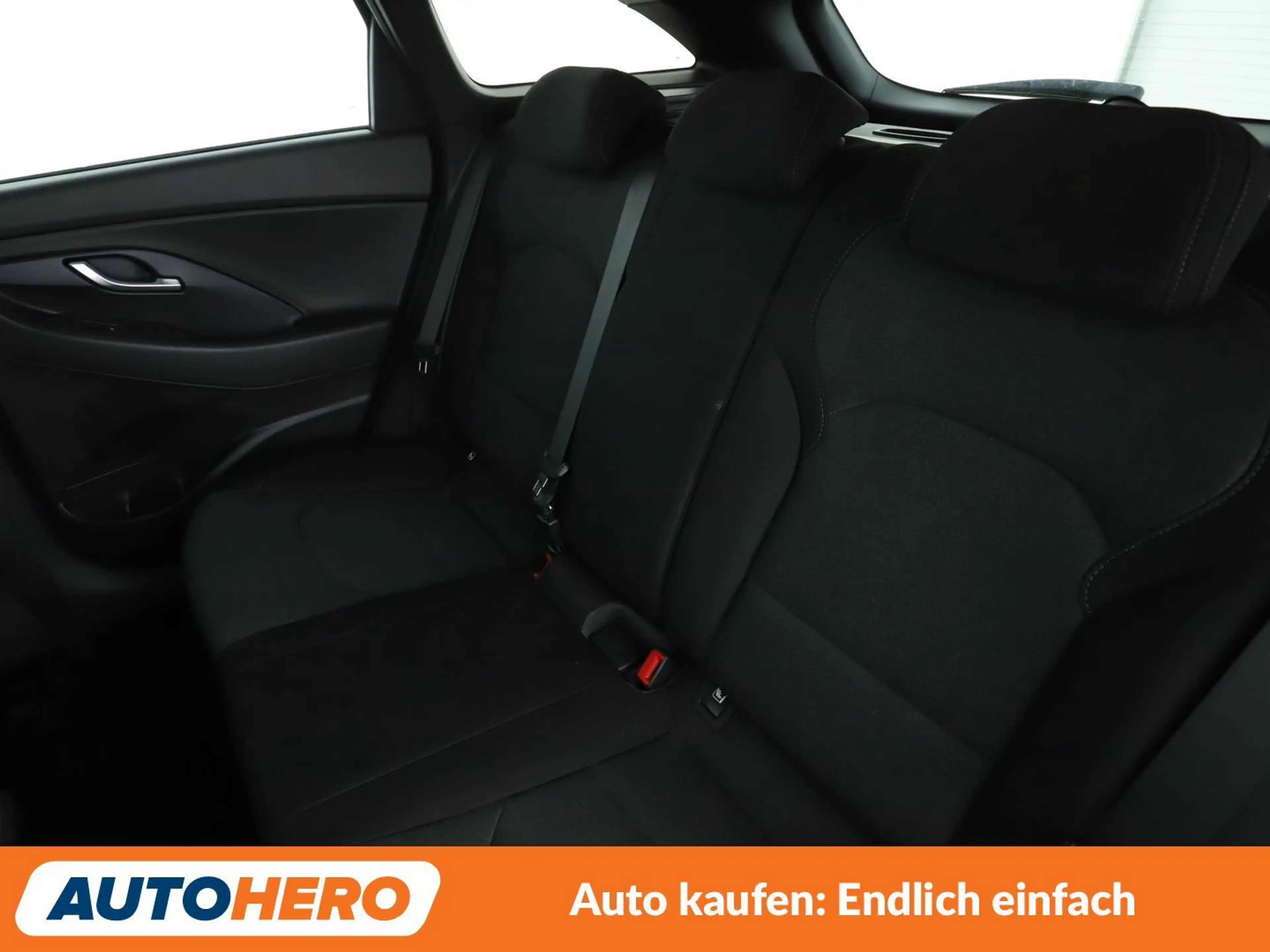 Hyundai i30 1.5 T-GDI Mild-Hybrid Edition 30 Aut.*TEMPO*CAM* — photo 14