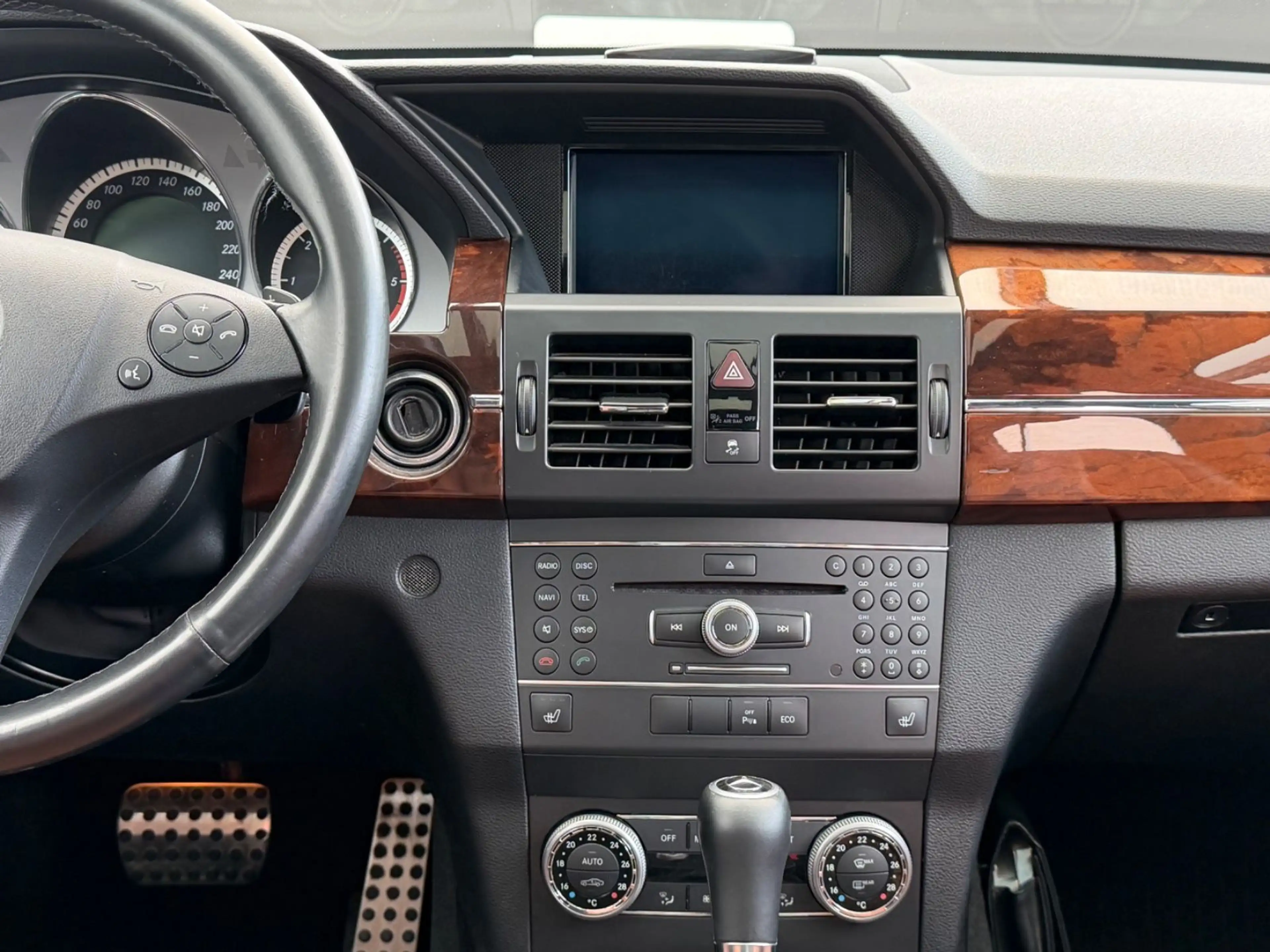 Mercedes-Benz GLK 220 CDI BlueEff. 4Matic* AMG*DESIGNO*PANO — photo 13