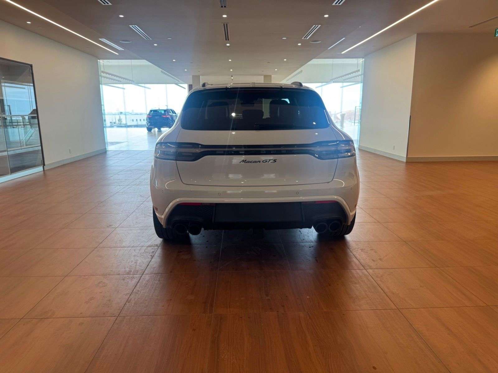 2023 Porsche Macan | LOW KMS, CLEAN HISTORY, ONE OWNER thumb 11