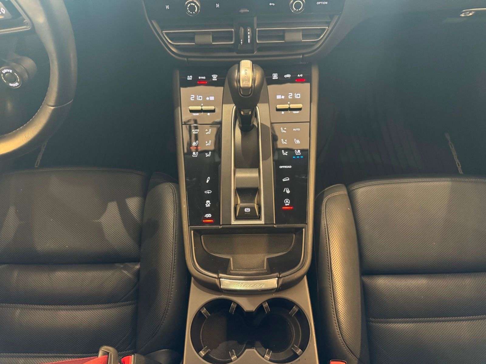 2023 Porsche Macan | LOW KMS, CLEAN HISTORY, ONE OWNER thumb 22
