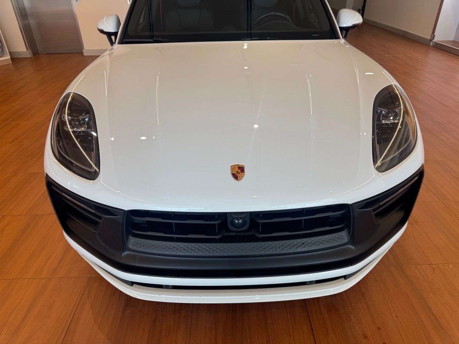2023 Porsche Macan | LOW KMS, CLEAN HISTORY, ONE OWNER thumb 15