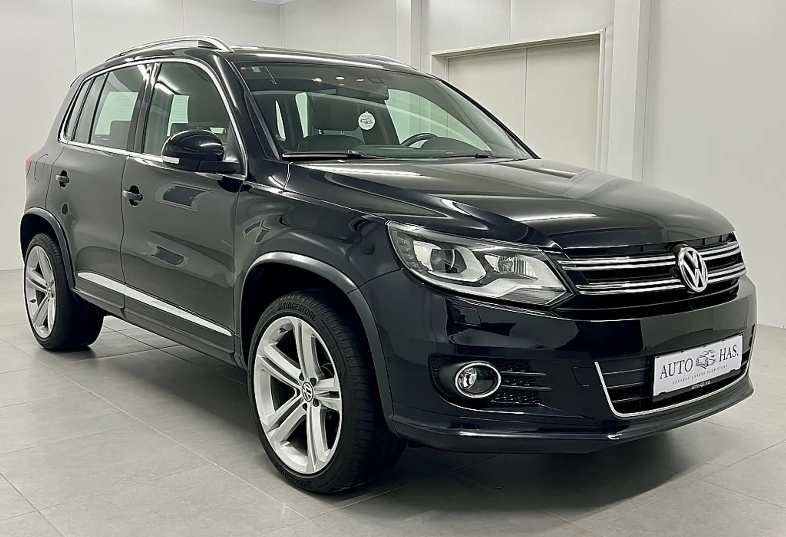 Volkswagen Tiguan *Rarität*200PS TSI*R-Line*Voll Leder*Pano*Xenon Noir - 2