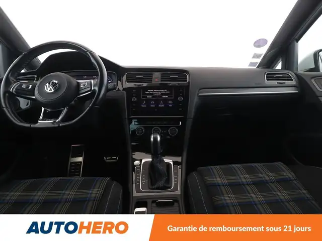 Volkswagen Golf view 12