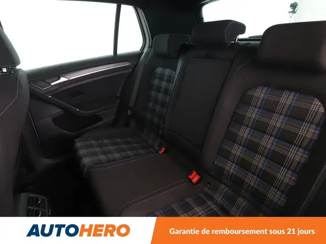 Volkswagen Golf view 14