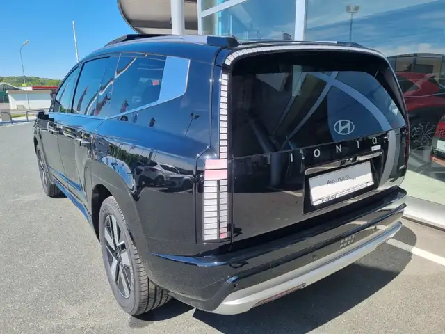 Hyundai IONIQ 9 Prestige Line 110 kWh 4WD 96p72-O1/2/3 Ansicht 3