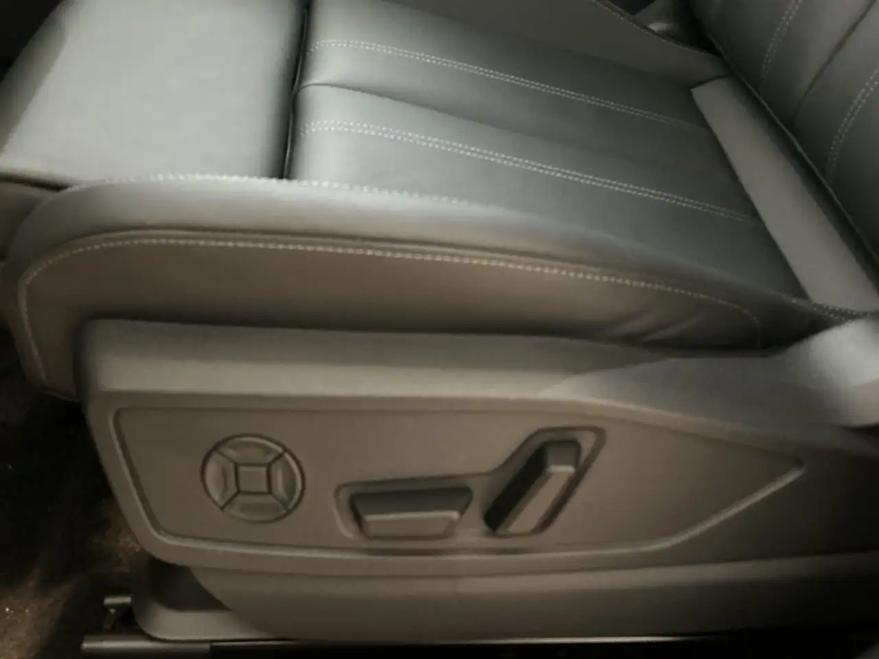 Audi Q5 снимка Audi Q5