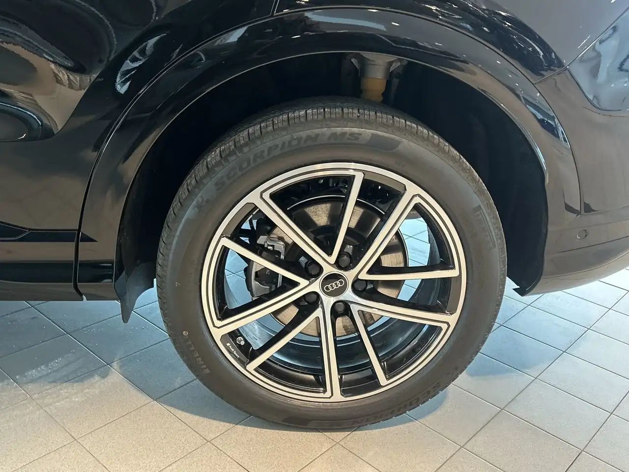 Audi Q5 снимка Audi Q5