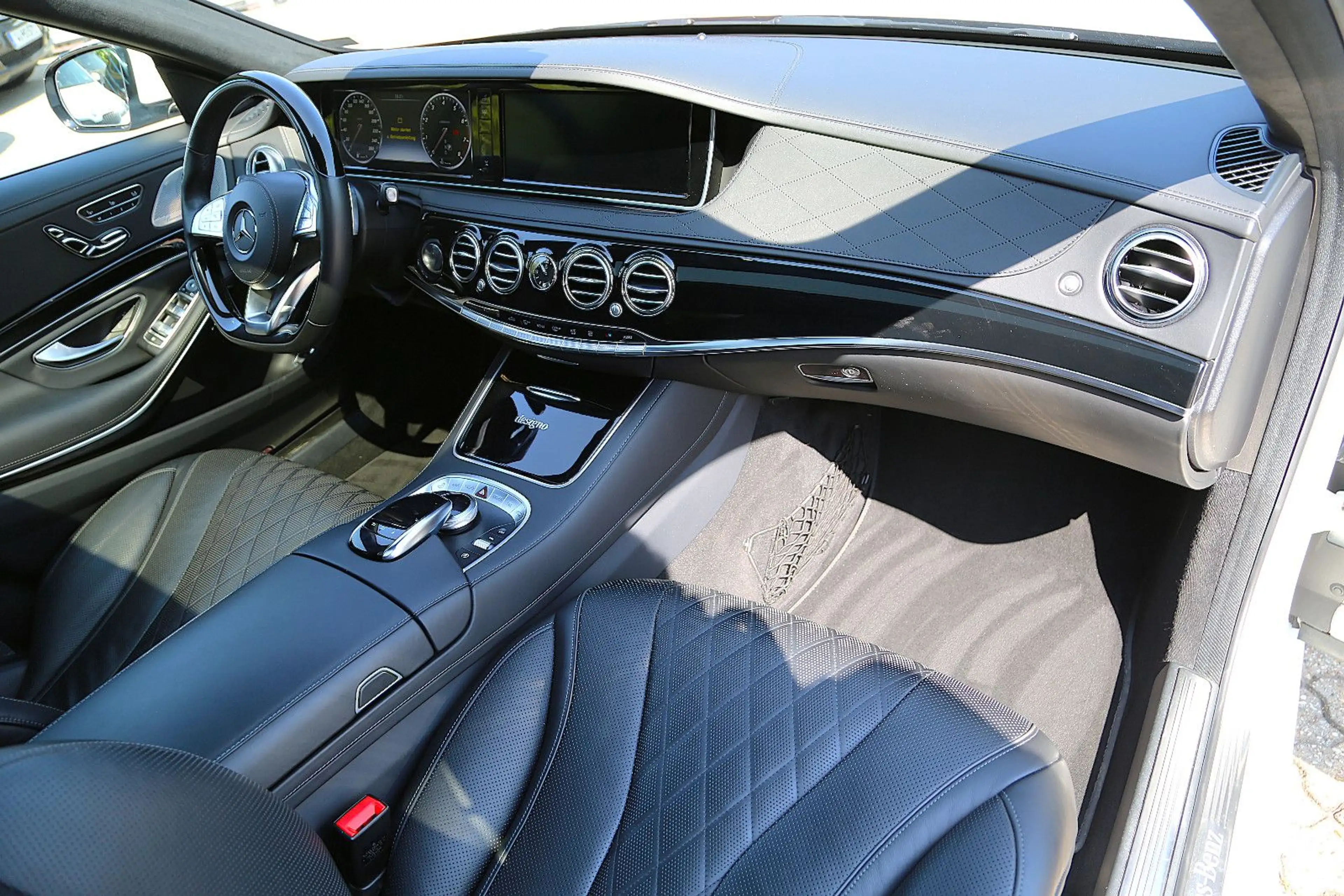 Mercedes-Benz S 500 AMG designo Panorama Burmester 360° 1.Hand — photo 7