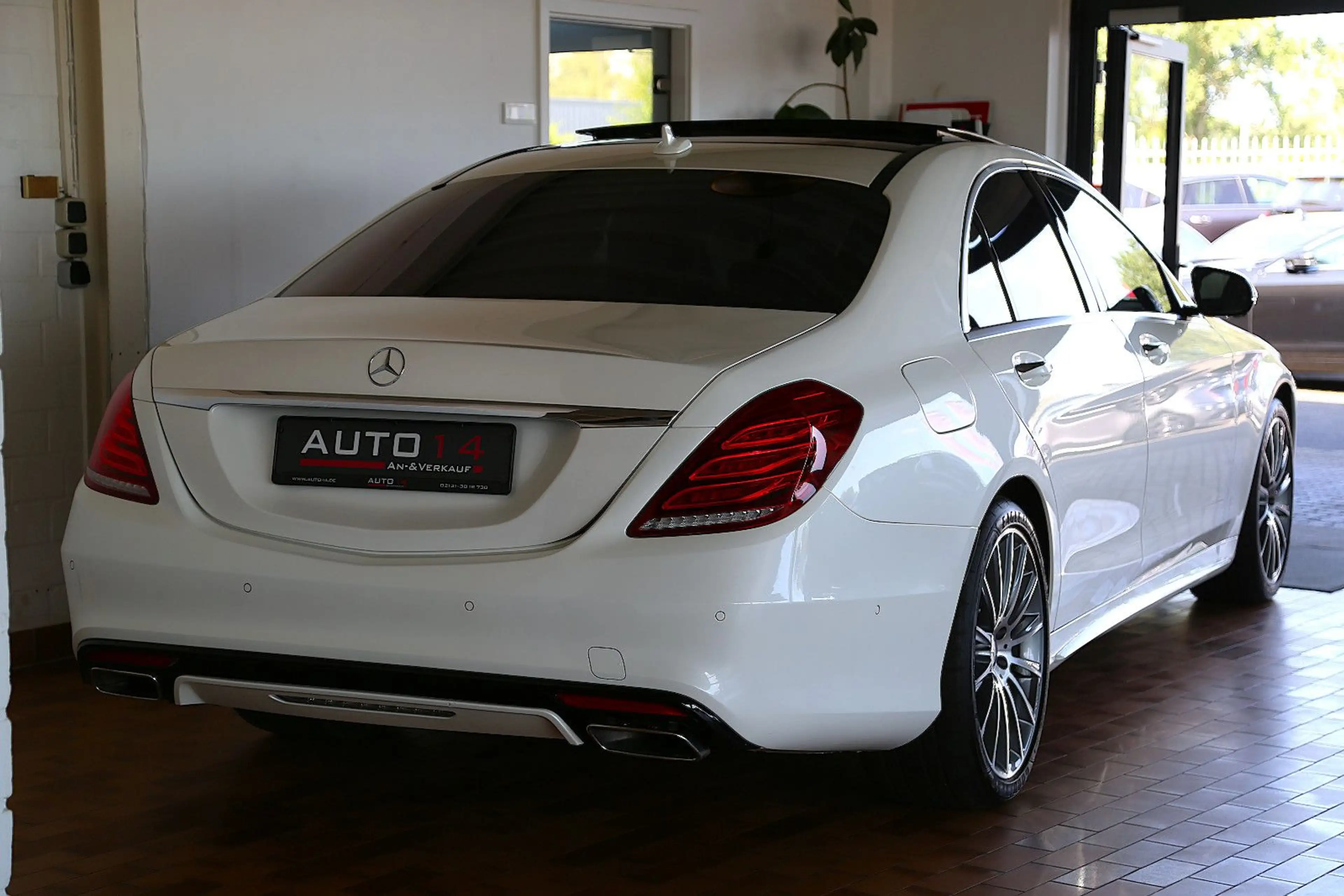 Mercedes-Benz S 500 AMG designo Panorama Burmester 360° 1.Hand — photo 2