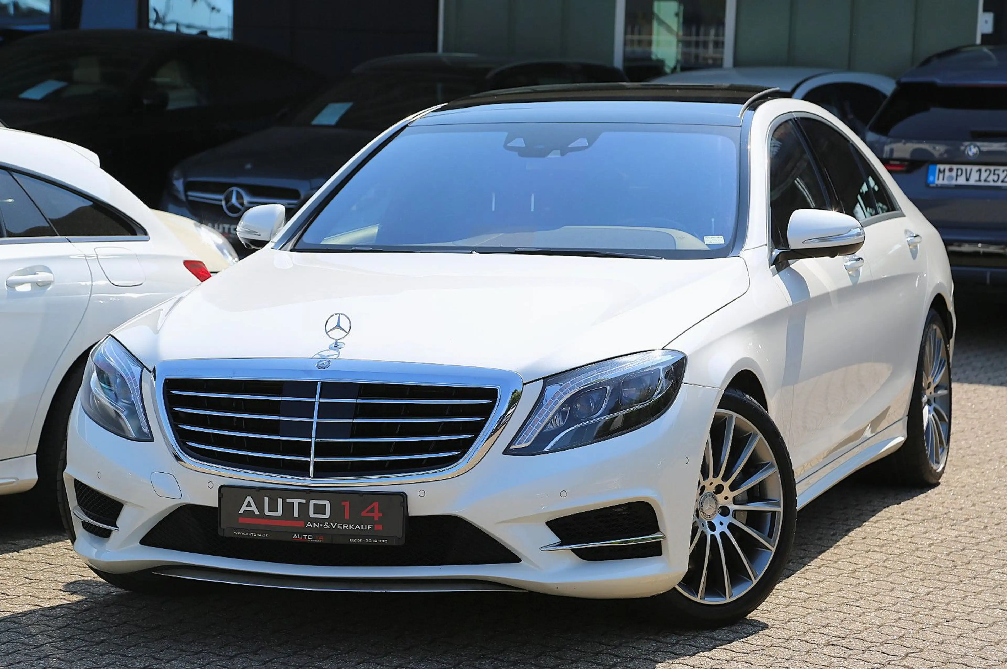 Mercedes-Benz S 500 AMG designo Panorama Burmester 360° 1.Hand — photo 11