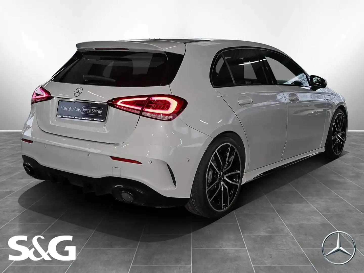 Mercedes-Benz A 35 AMG A 35 4M HEADUP+360°+DISTRONIC+LED+19" Weiß - 2