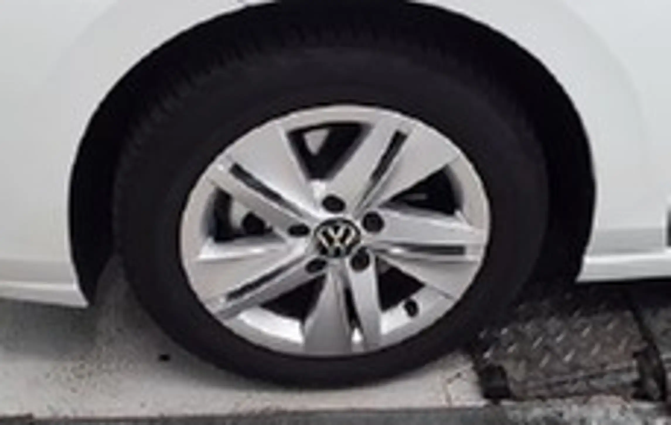 Volkswagen Golf VIII 1,5 TSI Life Navi R-Kamera Soundsyst. Head... — photo 6
