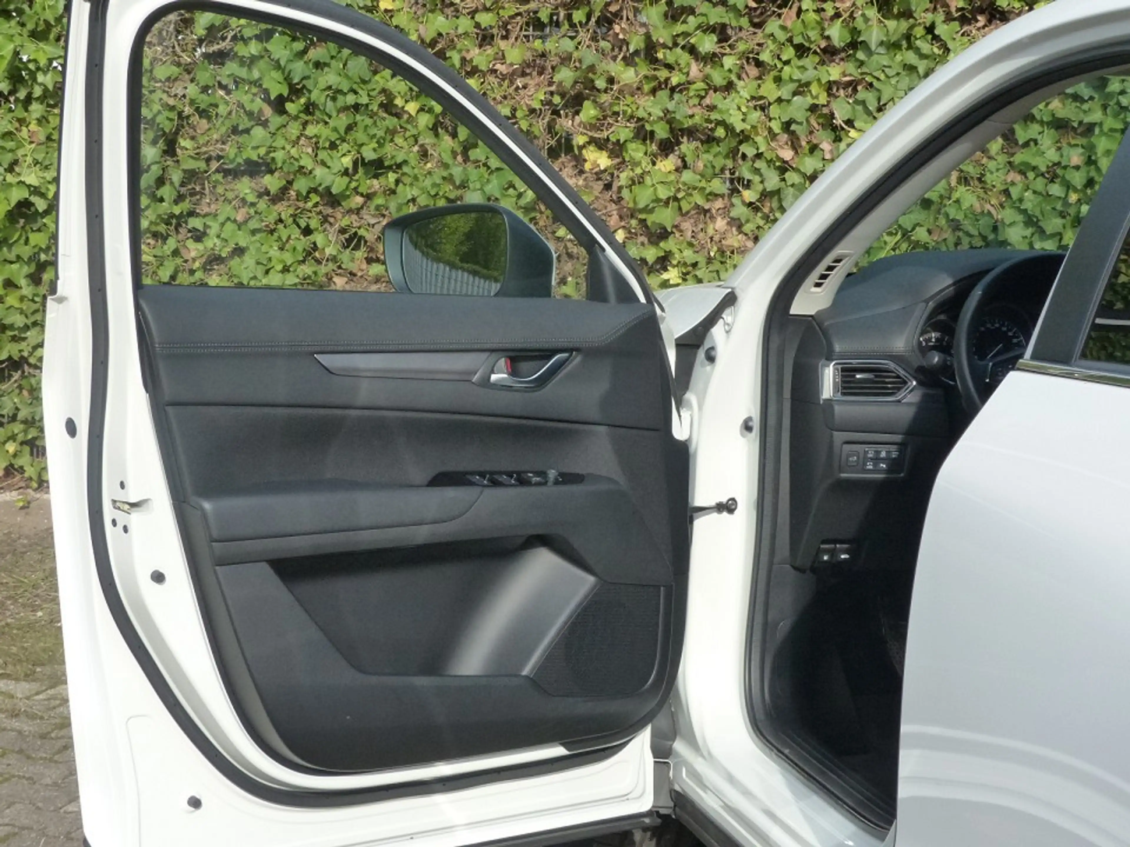 Mazda CX-5 SKYACTIV-G 165 FWD KANGEI + Anhängerkupplung — photo 9