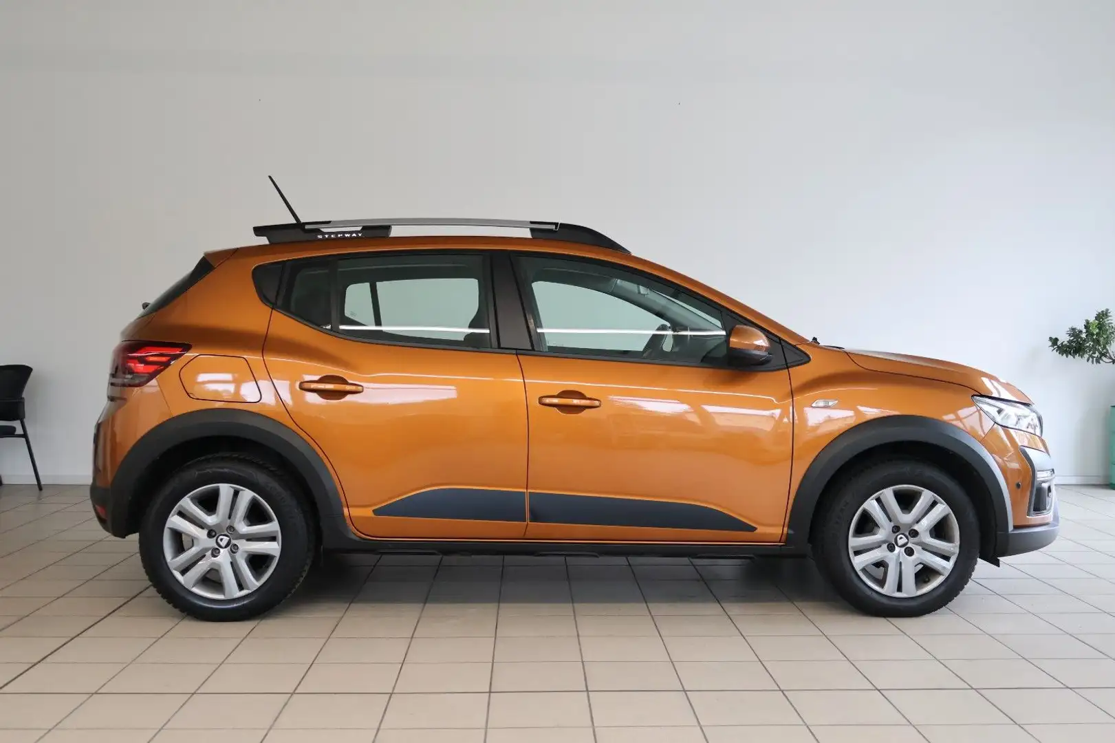 Dacia Sandero III Stepway Comfort LED Kamera LPG-Gas Orange - 2