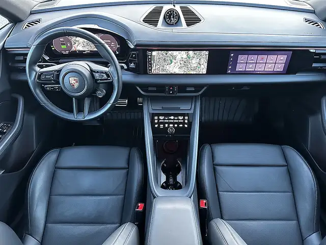 Porsche Macan 4S Beifahrerdisplay 22 Zoll Luftfahrwerk Bose M... Ansicht 18