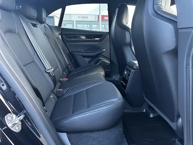 Porsche Macan 4S Beifahrerdisplay 22 Zoll Luftfahrwerk Bose M... Ansicht 15
