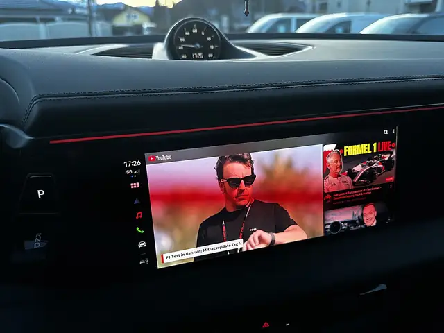 Porsche Macan 4S Beifahrerdisplay 22 Zoll Luftfahrwerk Bose M... Ansicht 48