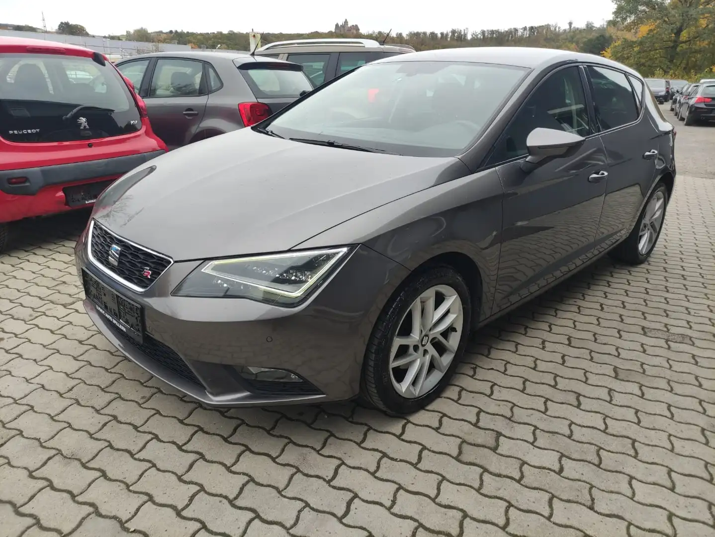 SEAT Leon 1,2 TSI Start Stop Grau - 2