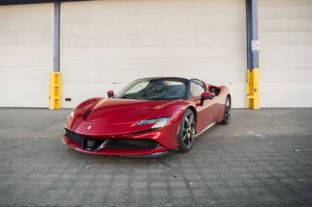 Ferrari SF90 Spider