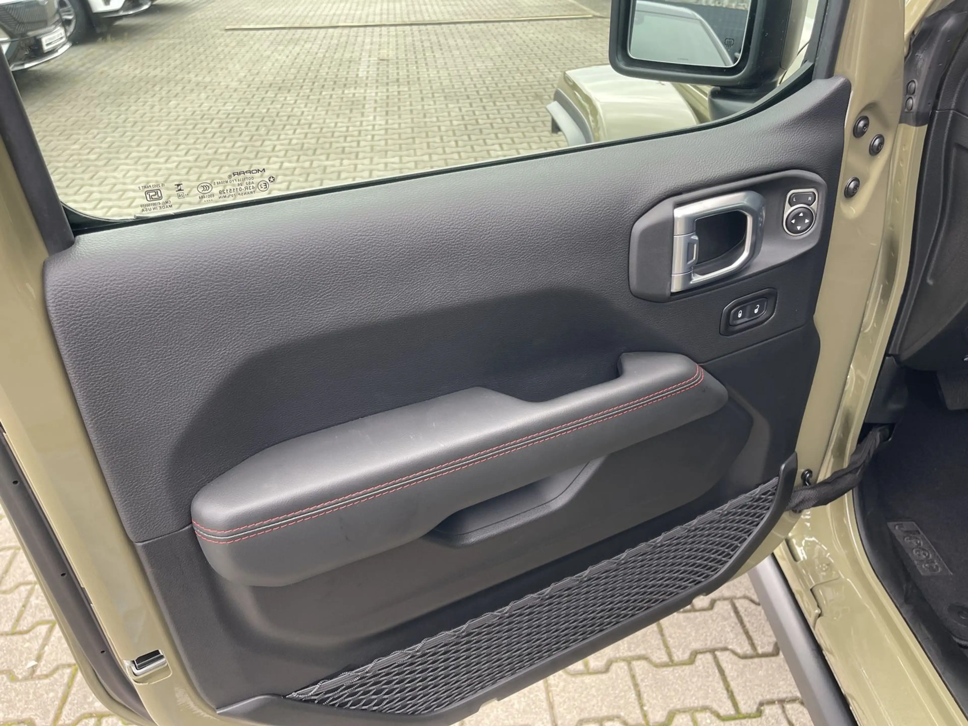 Jeep Wrangler Rubicon X 3.6 V6 | WARN-Winch — photo 7