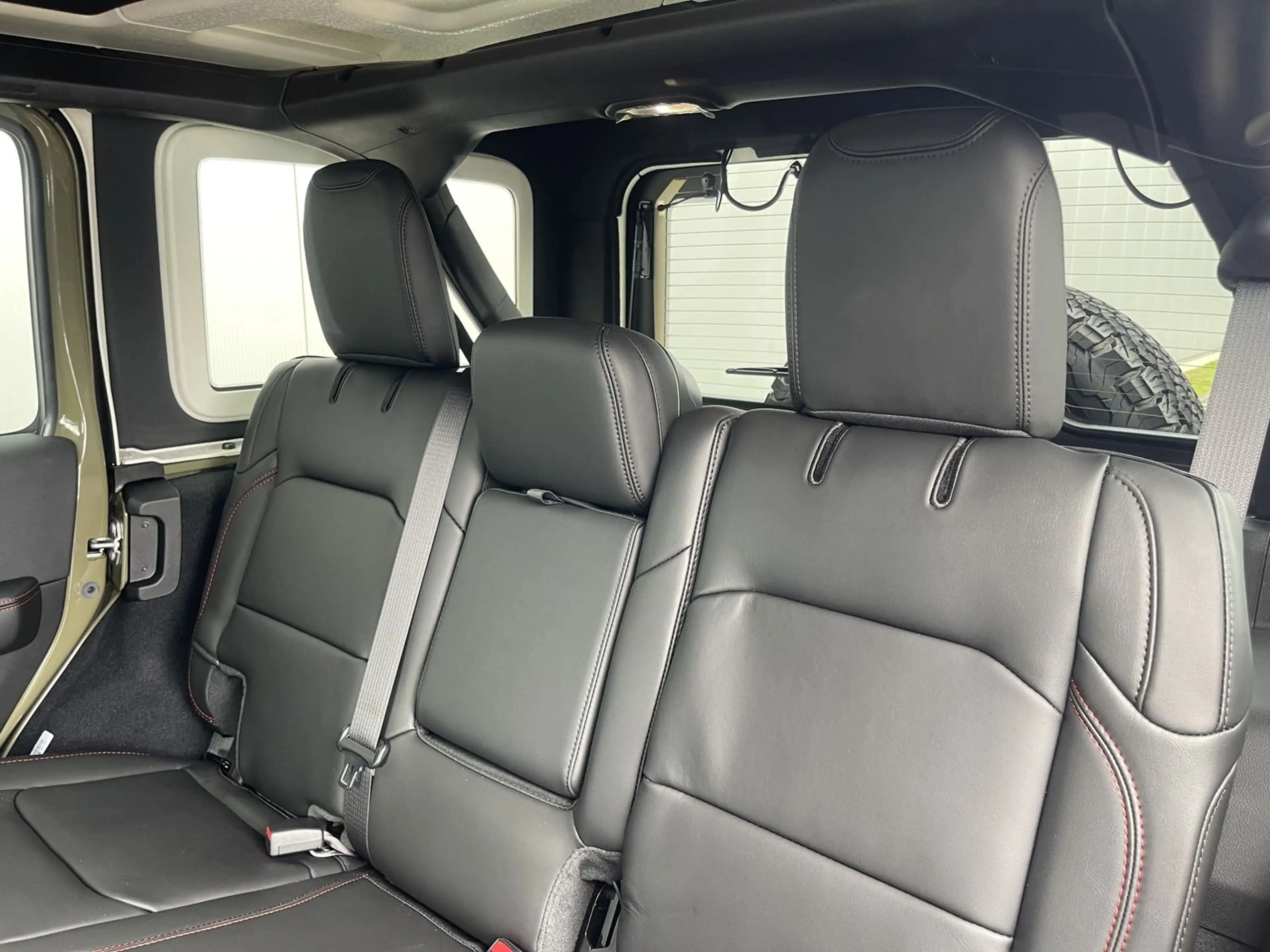Jeep Wrangler Rubicon X 3.6 V6 | WARN-Winch — photo 12