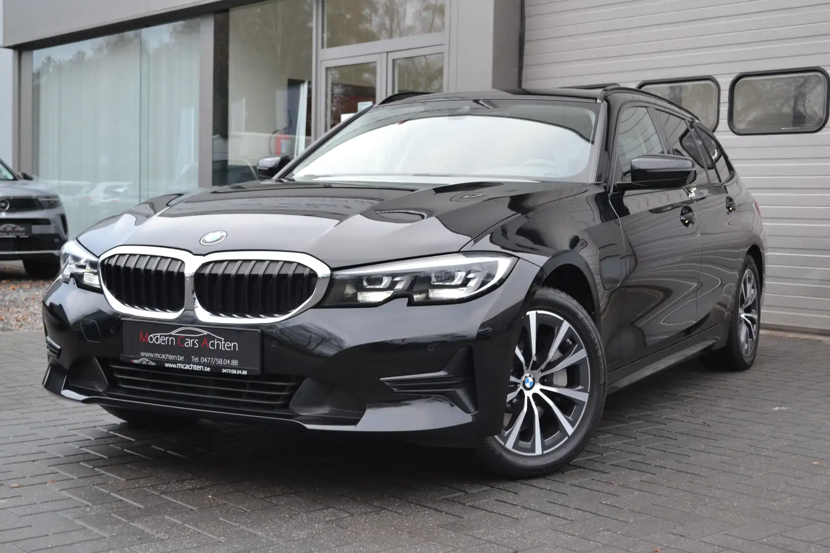 BMW 330 330e Touring Plug-IN hybride Nero - 1