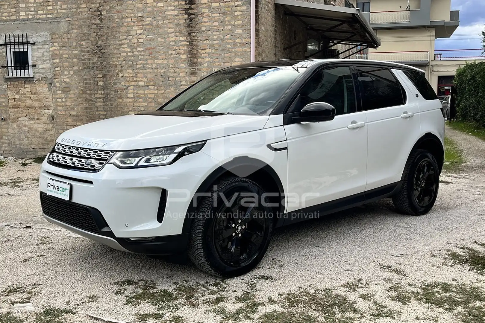 Land Rover Discovery Sport Discovery Sport 2.0D I4-L.Flw 150 CV AWD Auto HSE Blanc - 1