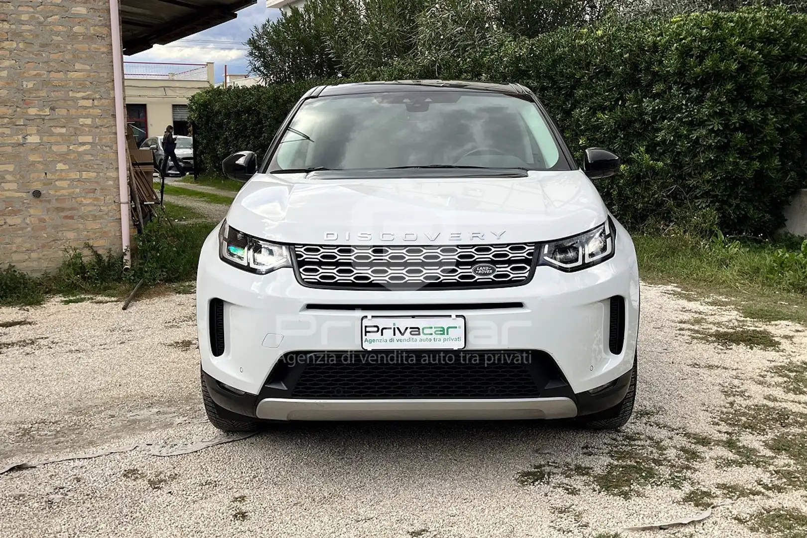 Land Rover Discovery Sport Discovery Sport 2.0D I4-L.Flw 150 CV AWD Auto HSE Blanc - 2