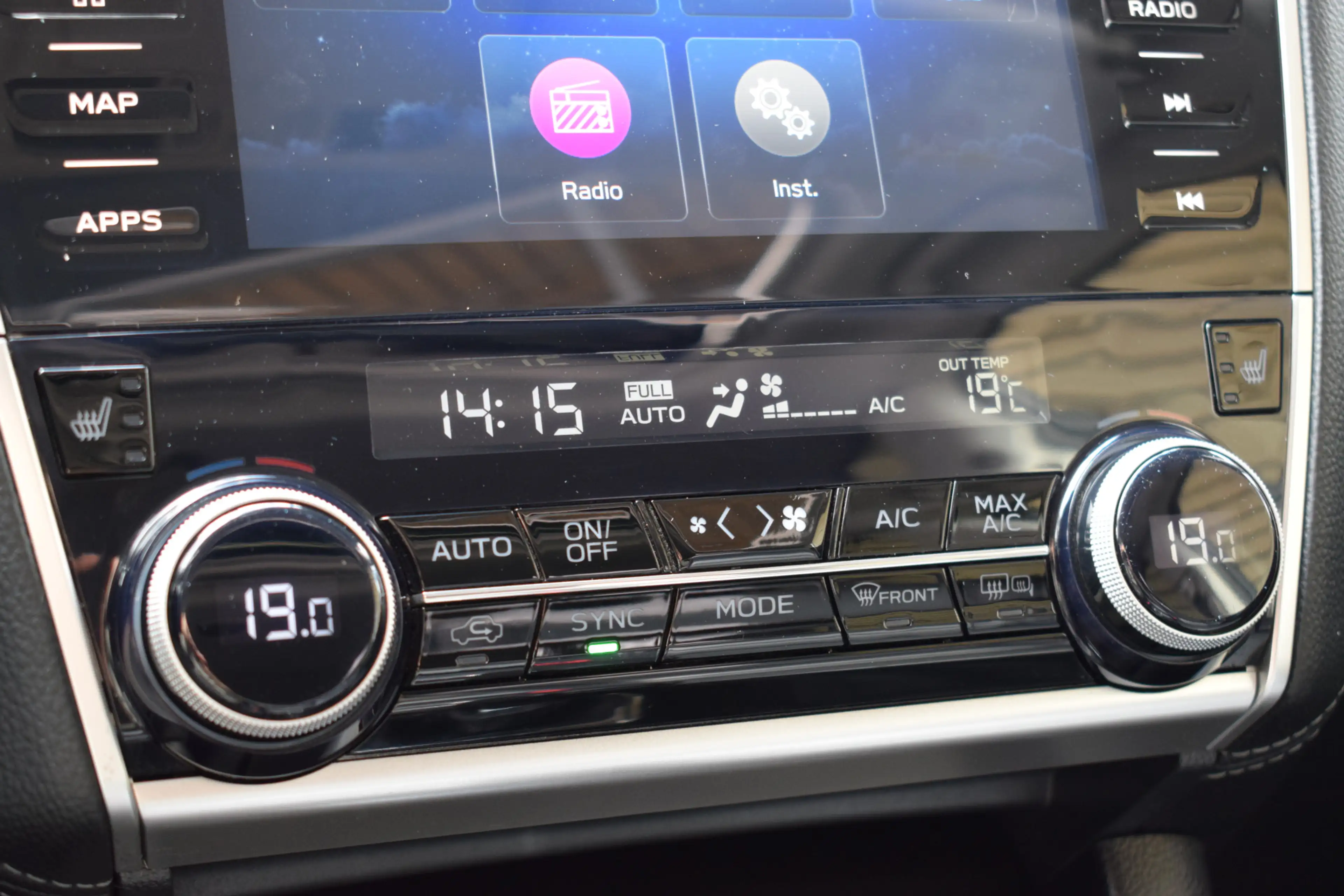 Subaru OUTBACK 2.5i Premium - Dealer onderhouden — photo 34
