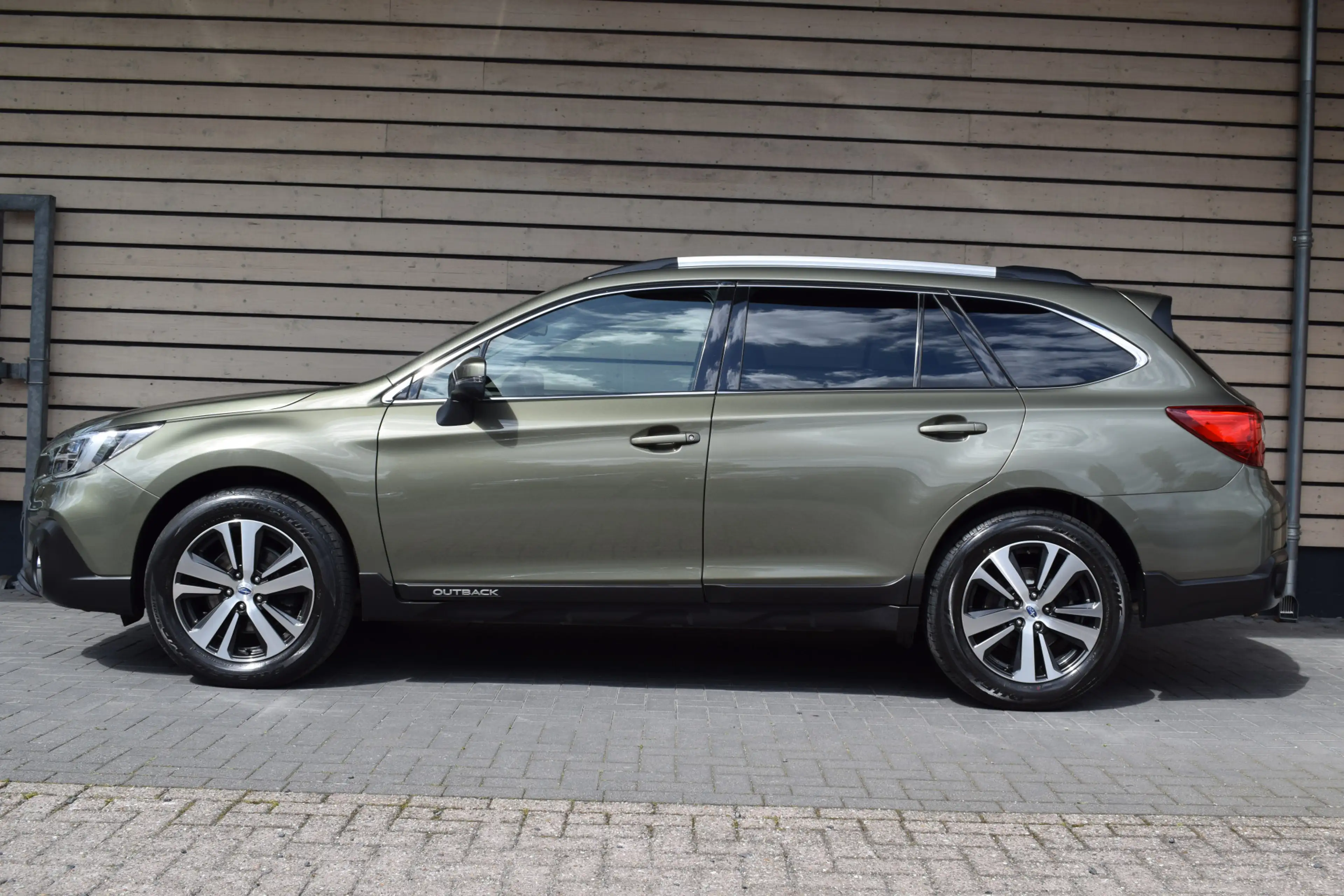 Subaru OUTBACK 2.5i Premium - Dealer onderhouden — photo 5
