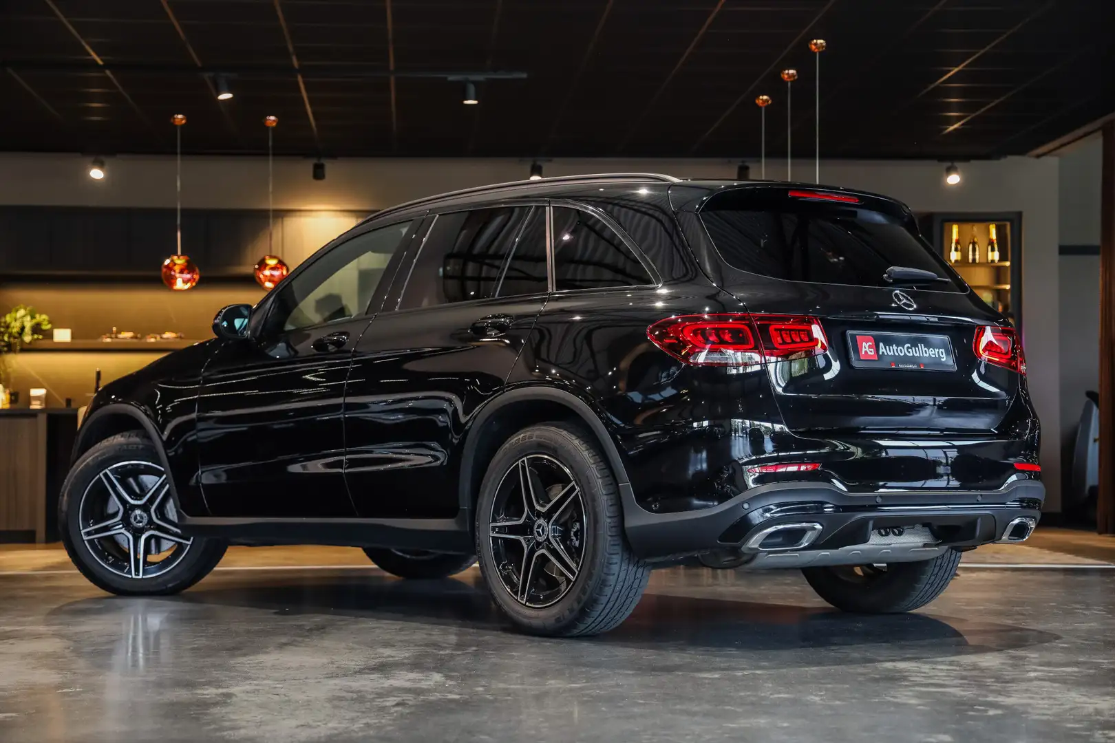 Mercedes-Benz GLC 200 Business Solution AMG Sportstoelen Leder, AMG Spor Zwart - 2