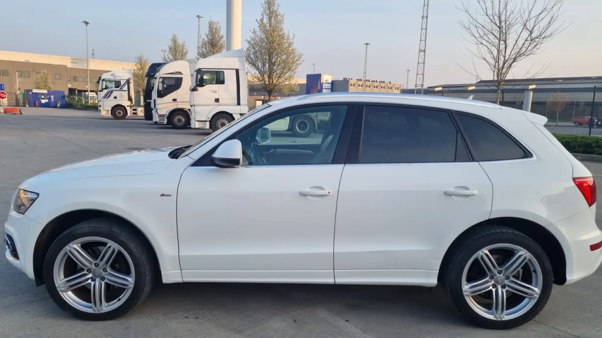 Audi Q5 3.0 TDi V6 Quattro S line DPF tronic Blanc - 2