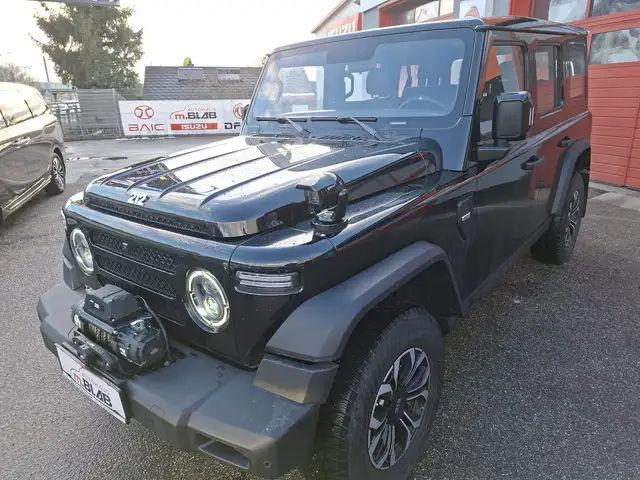 BAW 212 BAW 212 2.0l TCI 8 Gang Automatik 4WD Ansicht 4