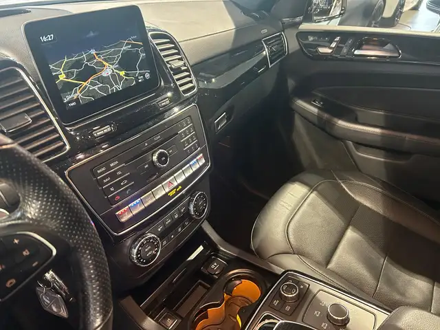 Mercedes-Benz GLS view 14