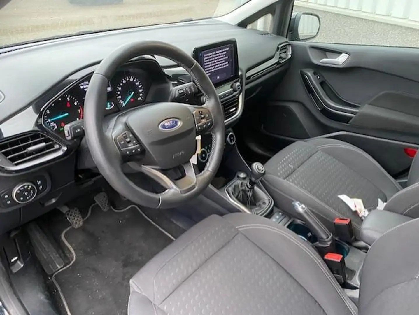 Ford Fiesta 1.0 EcoBoost Hybrid Titanium X Zwart - 2