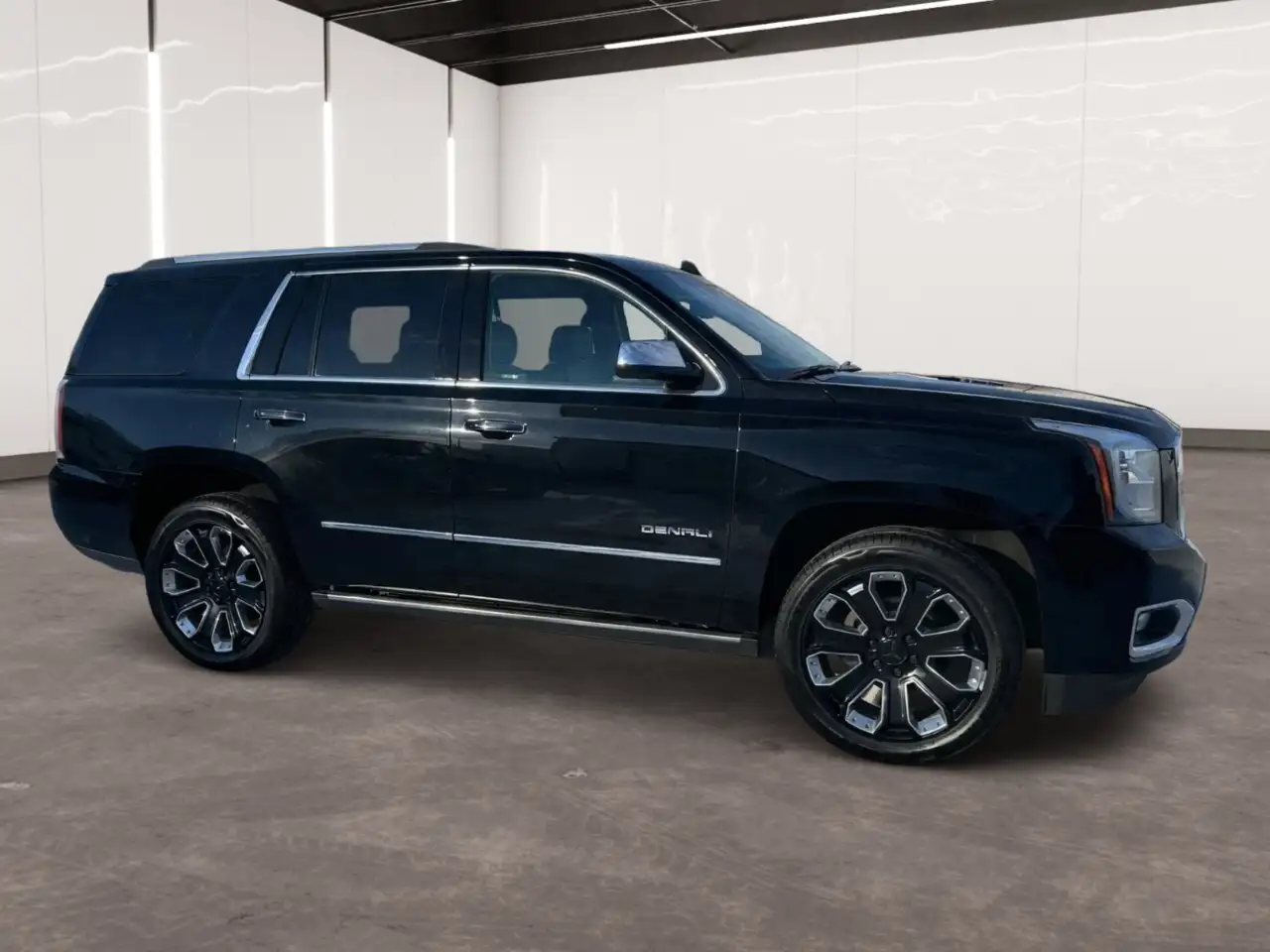 GMC Yukon снимка GMC Yukon