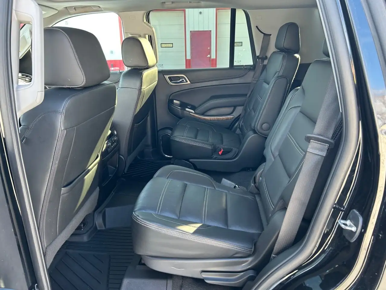 GMC Yukon снимка GMC Yukon