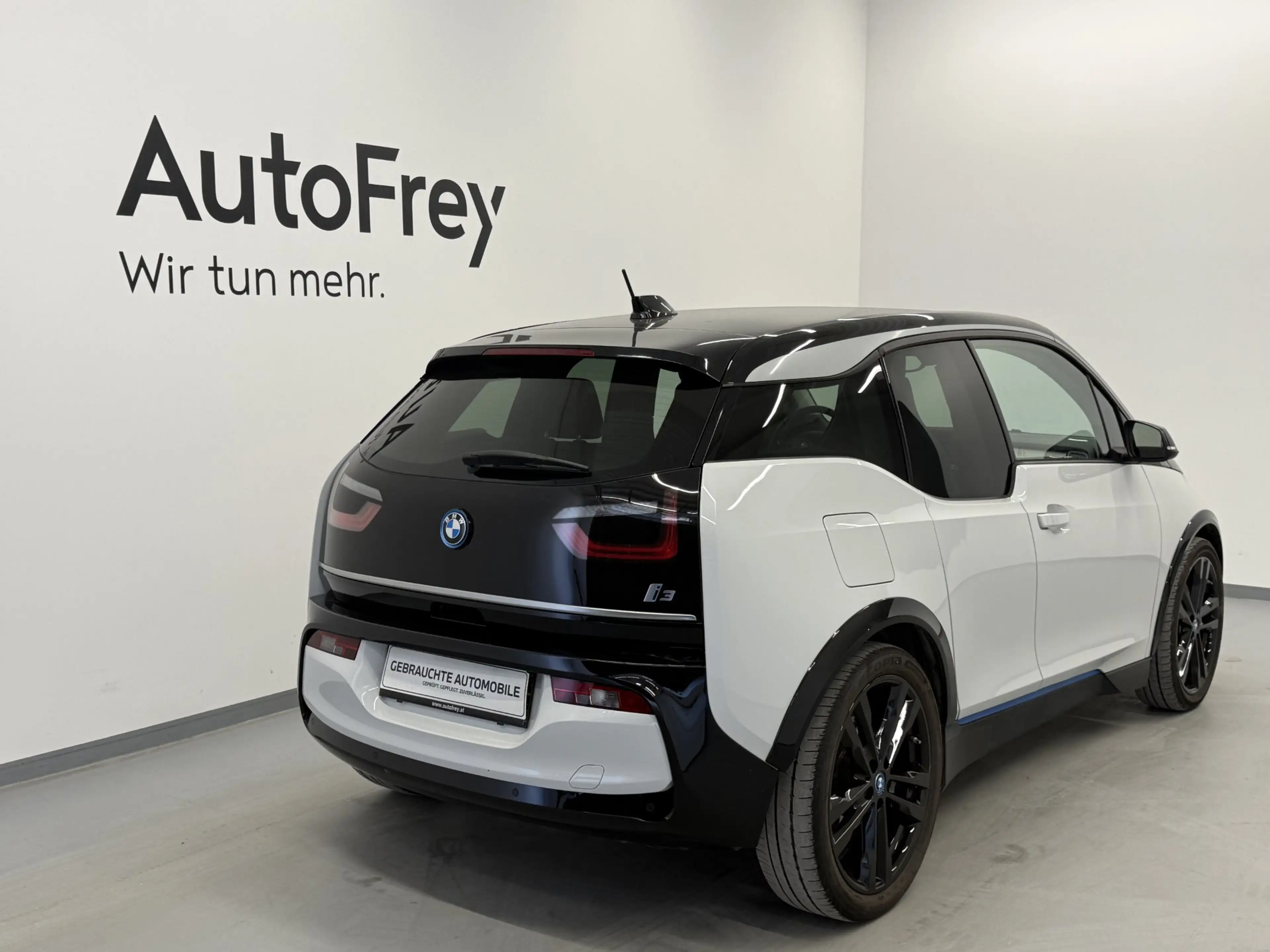 BMW i3 — photo 2