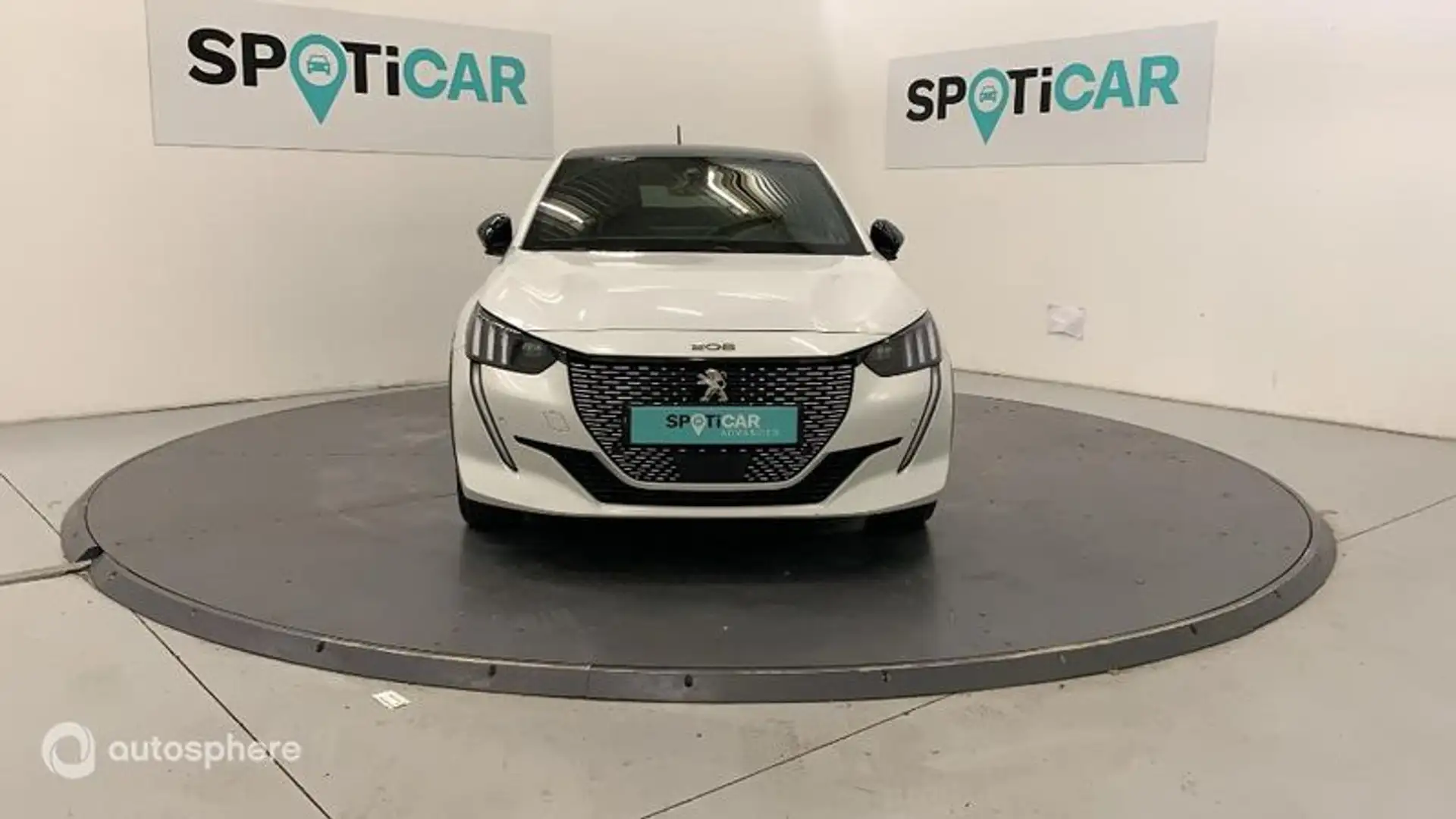 Peugeot 208 e-208 136ch GT - 2