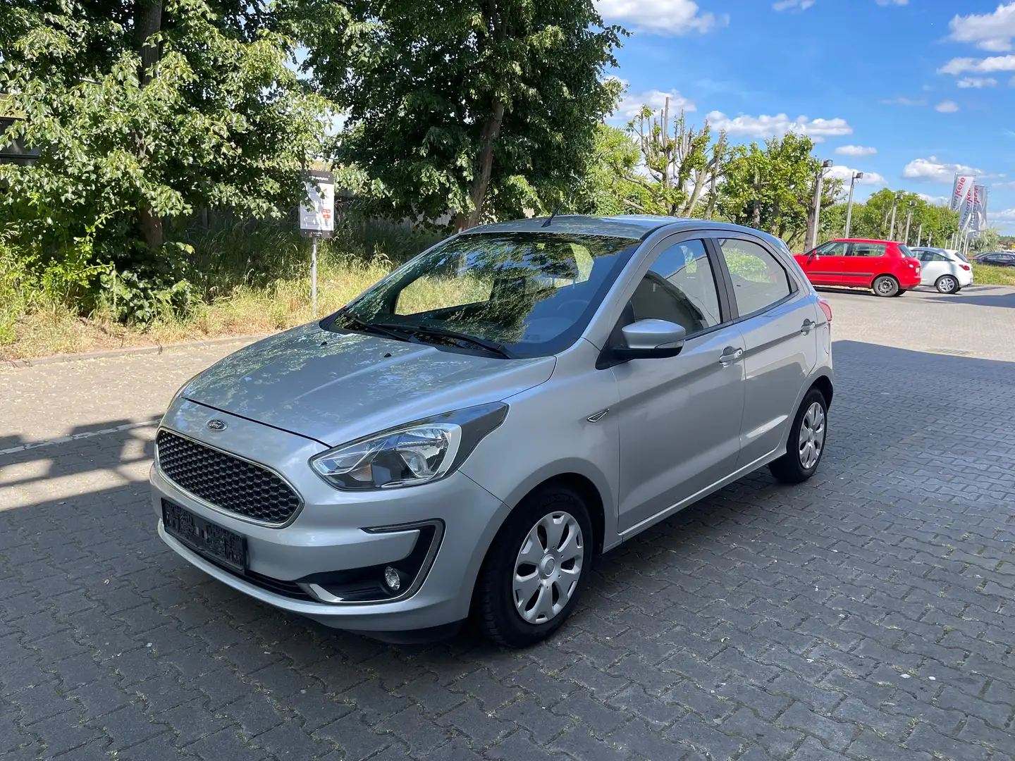 Ford Ka/Ka+ Ka+ 1.2 S Gümüş rengi - 1