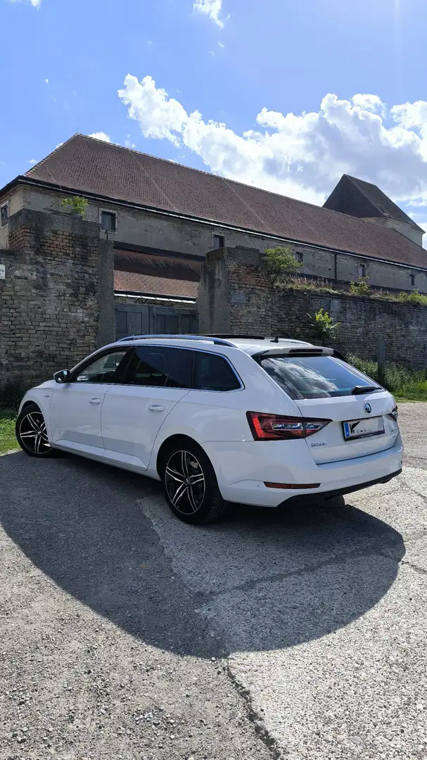 Skoda Superb Combi 2.0 TDI 4x4 DSG L&K - 2