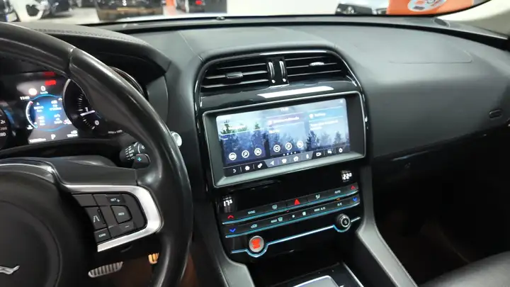 Jaguar F-Pace 2019, foto 31